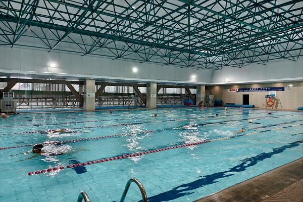 【深度解析】游泳池水質(zhì)檢測(cè)：核心指標(biāo)、檢測(cè)原理與應(yīng)用場(chǎng)景